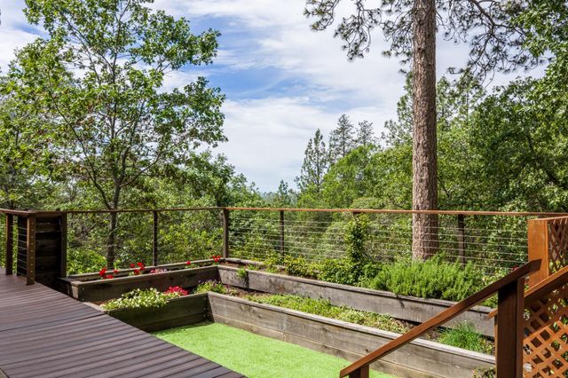 455 Westlake Rd, Auburn, CA 95602