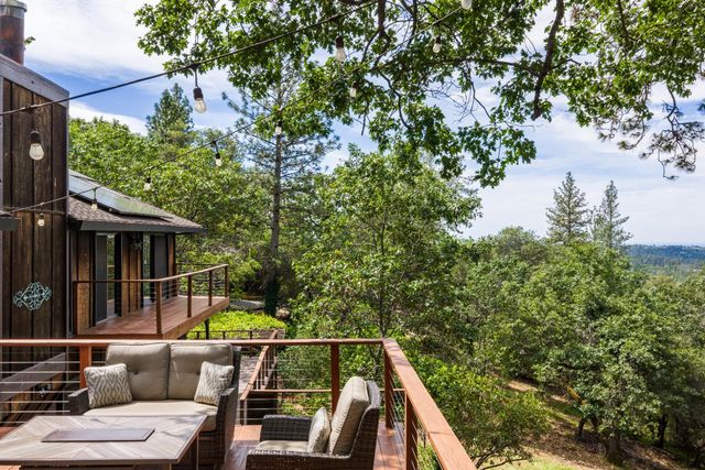 455 Westlake Rd, Auburn, CA 95602