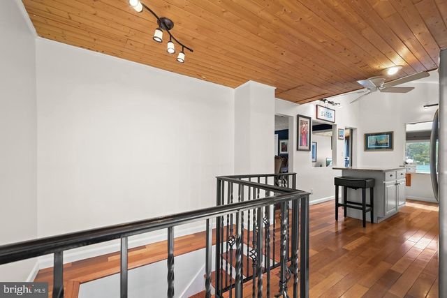 8138 FOREST GLEN DR, Pasadena, MD 21122