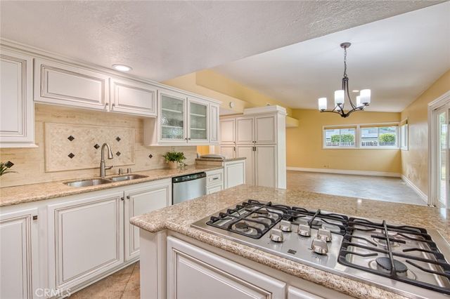 1192 Foothill Boulevard, Santa Ana, CA 92705