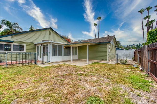 1192 Foothill Boulevard, Santa Ana, CA 92705