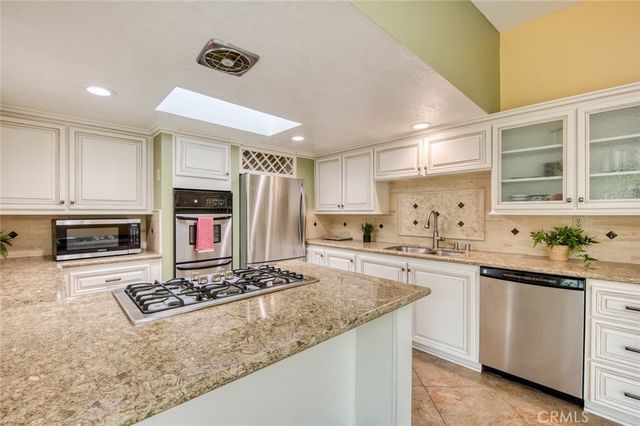 1192 Foothill Boulevard, Santa Ana, CA 92705