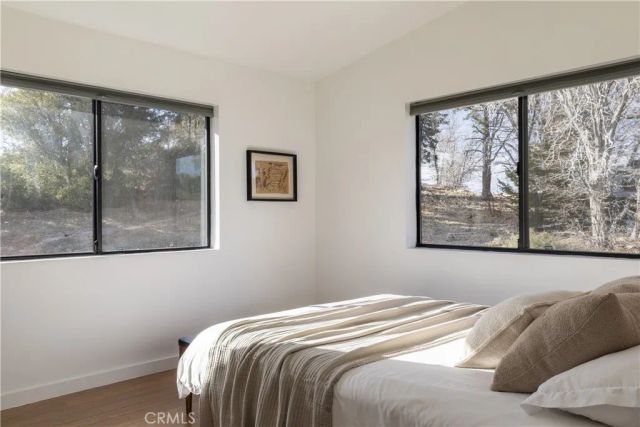 32945 Juniper Lane, Green Valley Lake, CA 92341