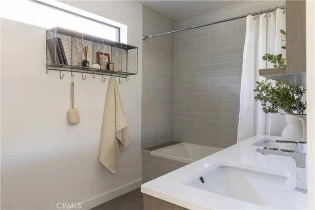 32945 Juniper Lane, Green Valley Lake, CA 92341