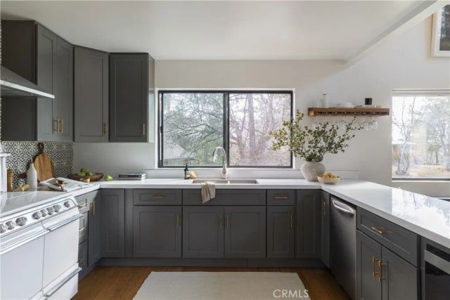 32945 Juniper Lane, Green Valley Lake, CA 92341