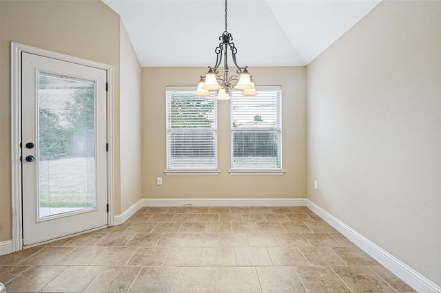 215 Newcastle Street, Waxahachie, TX 75165
