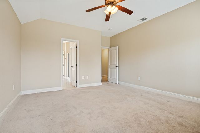 215 Newcastle Street, Waxahachie, TX 75165