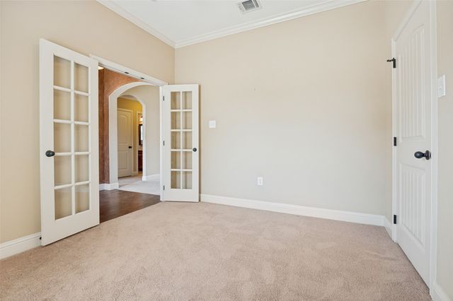 215 Newcastle Street, Waxahachie, TX 75165