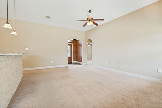 215 Newcastle Street, Waxahachie, TX 75165