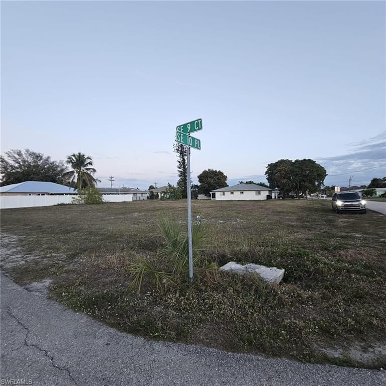 3807 SE 10th PL, CAPE CORAL, FL 33904 — photo 3