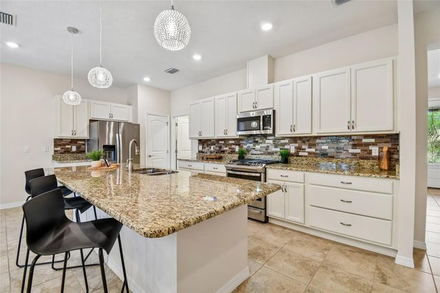 440 ALCOVE DRIVE, Groveland, FL 34736