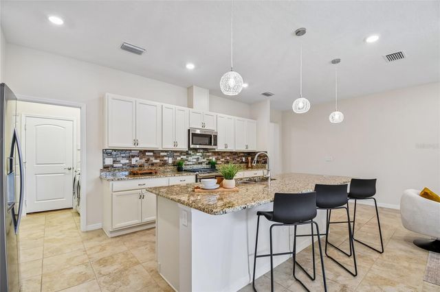 440 ALCOVE DRIVE, Groveland, FL 34736