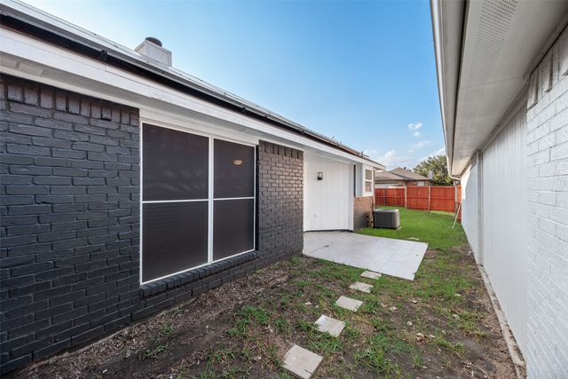 1719 Windmill Lane, Mesquite, TX 75149
