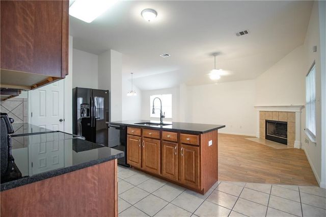 107 Thompson TRL, Bastrop, TX 78602