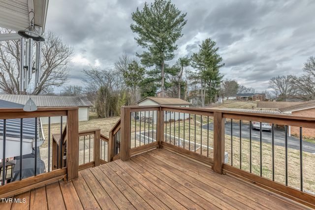 110 Hazelwood Drive, Gray, TN 37615