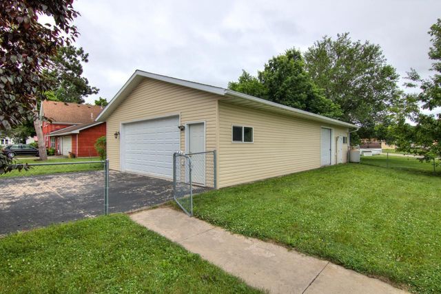 427 Alleghany Avenue, Wabasha, MN 55981