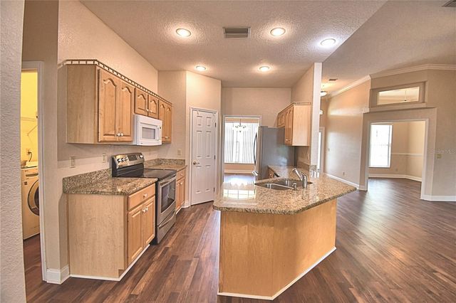 754 SANTA MARIA DR, Winter Haven, FL 33884