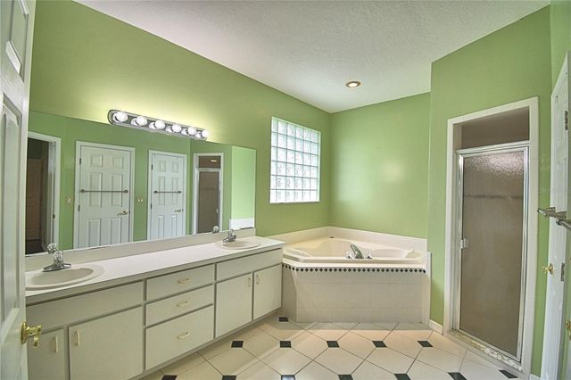 754 SANTA MARIA DR, Winter Haven, FL 33884
