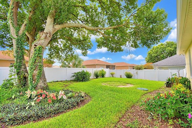 754 SANTA MARIA DR, Winter Haven, FL 33884