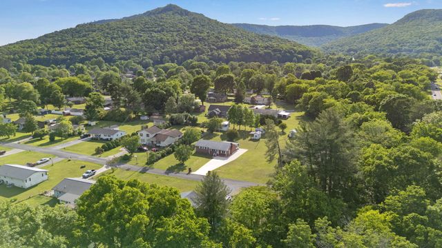 1123 Highland Avenue, Jasper, TN 37347
