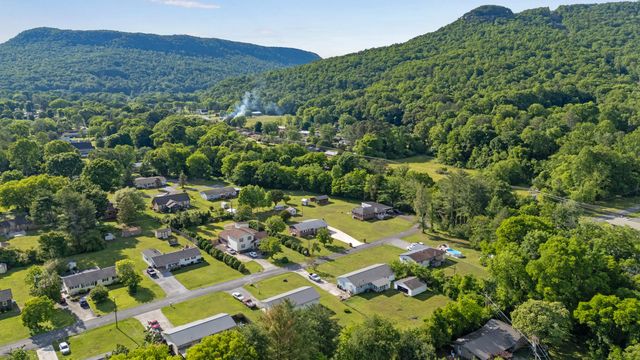 1123 Highland Avenue, Jasper, TN 37347