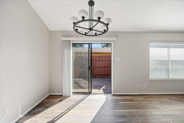 5668 Cedar Creek Drive, Benbrook, TX 76109