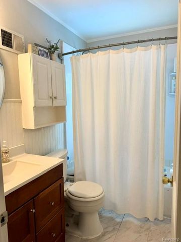 1815 Barrett Avenue, Royal Oak, MI 48067