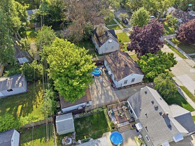 1815 Barrett Avenue, Royal Oak, MI 48067