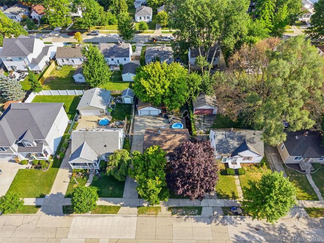 1815 Barrett Avenue, Royal Oak, MI 48067