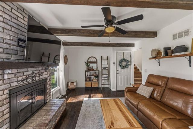 12819 Cambridge Avenue, Grandview, MO 64030
