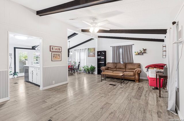 213 BANDERA DR, Bandera, TX 78003