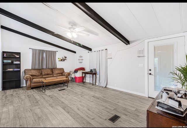 213 BANDERA DR, Bandera, TX 78003