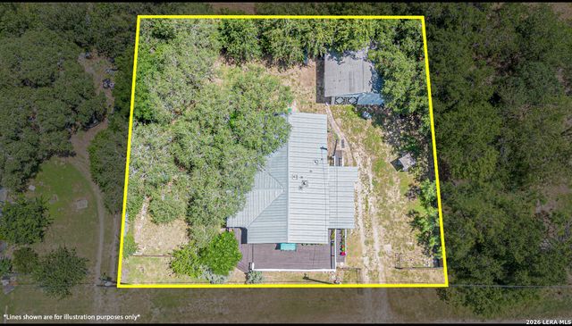 213 BANDERA DR, Bandera, TX 78003