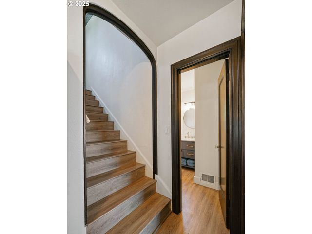 1515 19TH St Ne, Salem, OR 97301