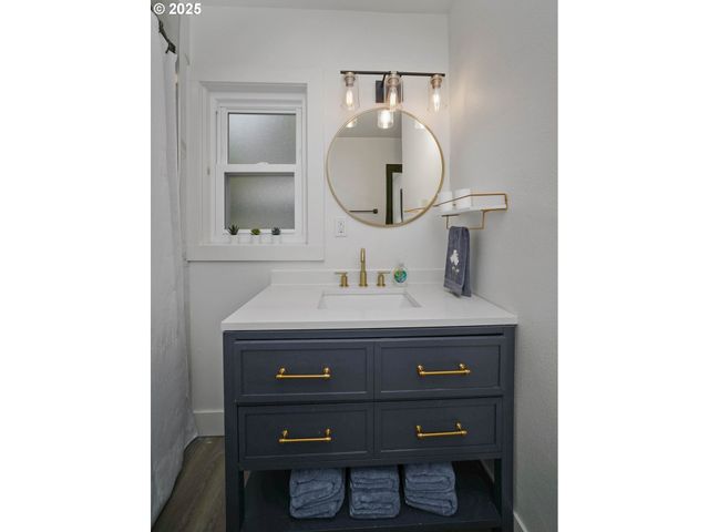 1515 19TH St Ne, Salem, OR 97301