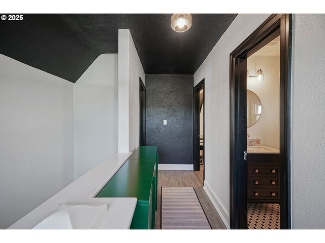 1515 19TH St Ne, Salem, OR 97301