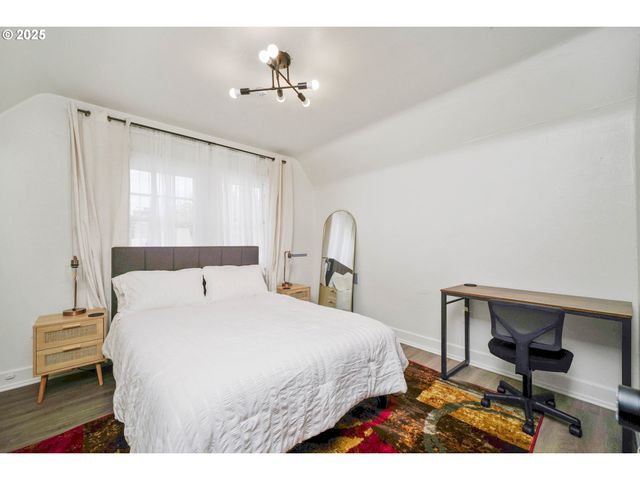 1515 19TH St Ne, Salem, OR 97301