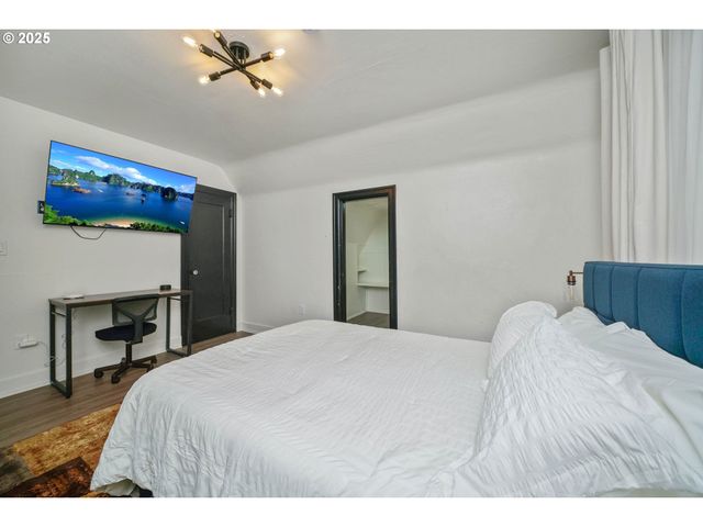 1515 19TH St Ne, Salem, OR 97301