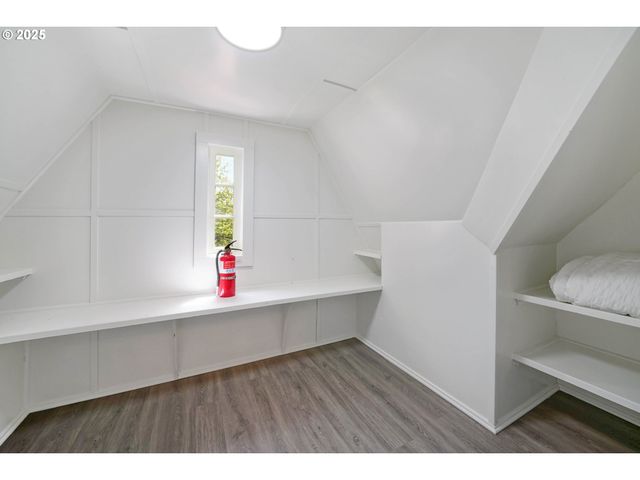 1515 19TH St Ne, Salem, OR 97301