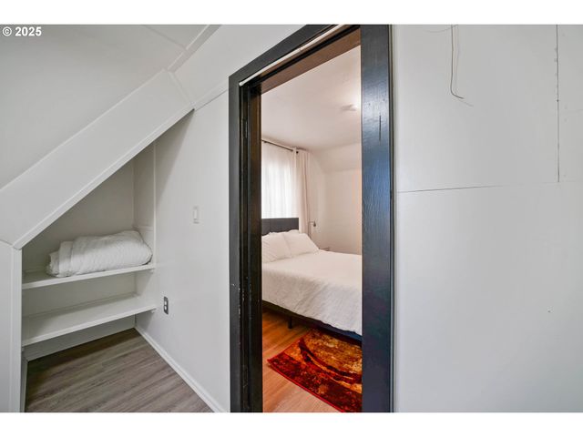 1515 19TH St Ne, Salem, OR 97301