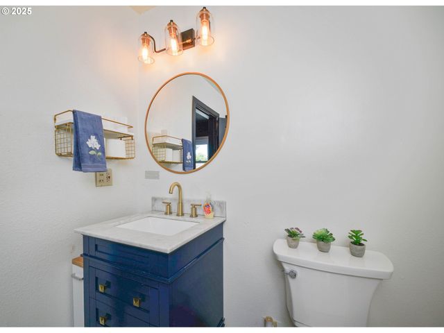 1515 19TH St Ne, Salem, OR 97301