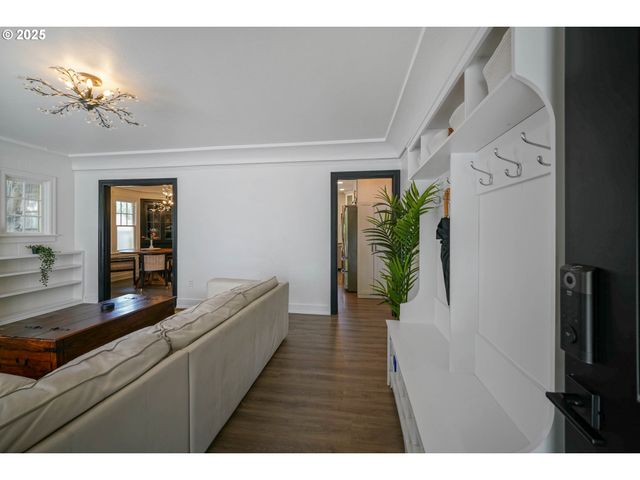 1515 19TH St Ne, Salem, OR 97301