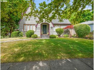 1515 19TH St Ne, Salem, OR 97301