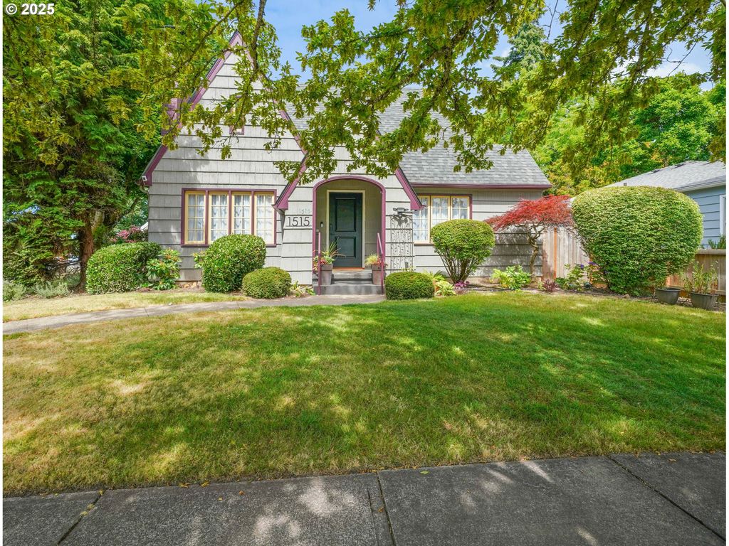 1515 19TH St Ne, Salem, OR 97301