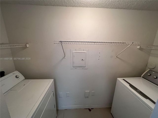 5061 Wiles Rd 102, Coconut Creek, FL 33073