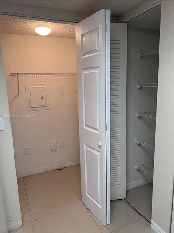 5061 Wiles Rd 102, Coconut Creek, FL 33073