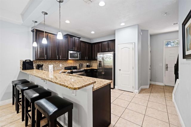 8091 BROOKSVILLE DRIVE, Davenport, FL 33896