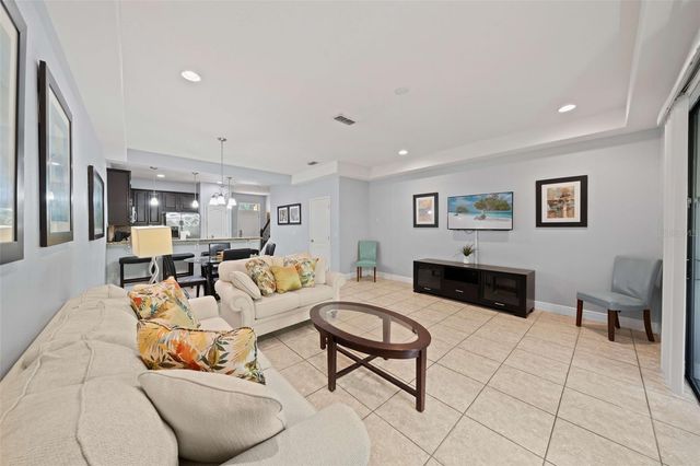 8091 BROOKSVILLE DRIVE, Davenport, FL 33896