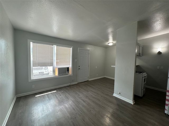 307 Rose Street 311-A, Arlington, TX 76010