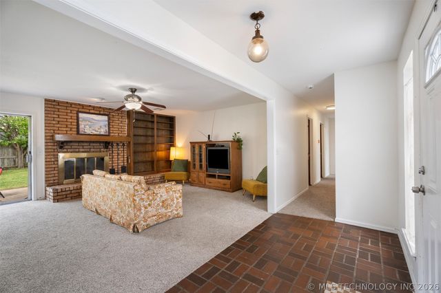 517 Baylor Court, Bartlesville, OK 74006